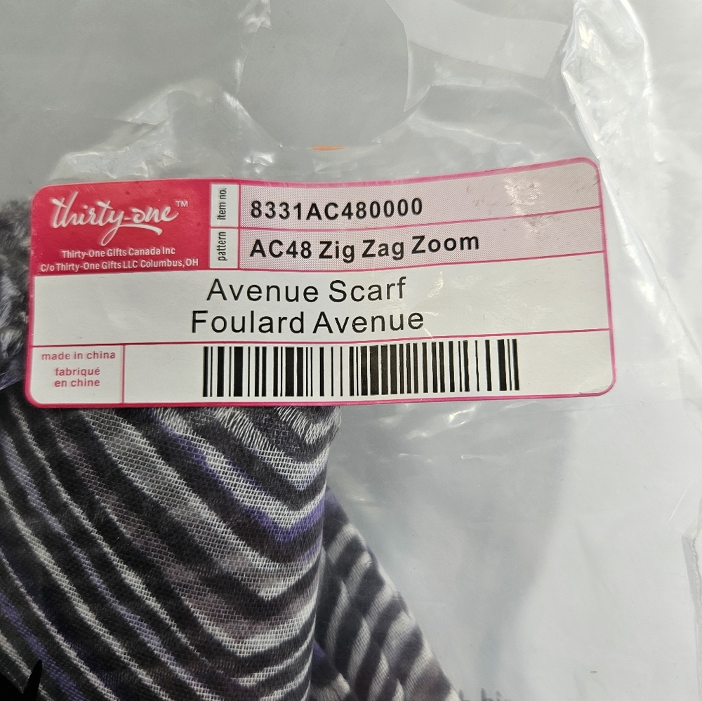 NWT THIRTY-ONE Zig Zag Zoom Avenue Scarf - Picture 5 of 6